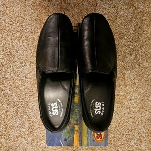 Women's SAS Dream Black 8.5 M